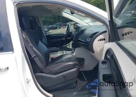 2016 Chrysler Town & Country Limited z USA, uszkodzony, nr VIN 2C4RC1JGXGR150259